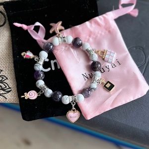 Ladies Amethyst & Howlite Charm Bracelet